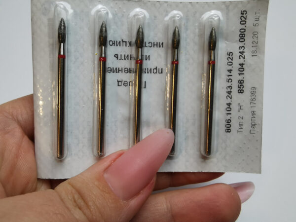 548dfa 97fcbf683f854c219fa98d664be977e5mv2Diamond Drill Bud Red 806.104.243.080.025 CN 025Shop4Nails - Official Victoria Vynn Distributor | Premium Nail Beauty Products in Ireland